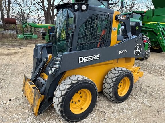 Main image John Deere 324G