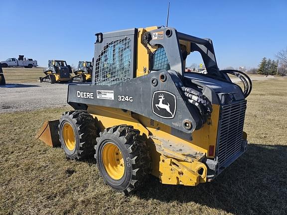 Image of John Deere 324G equipment image 3