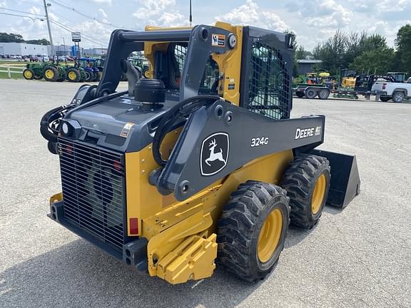 Image of John Deere 324G equipment image 3