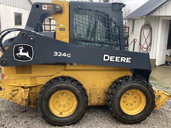 Main image John Deere 324G