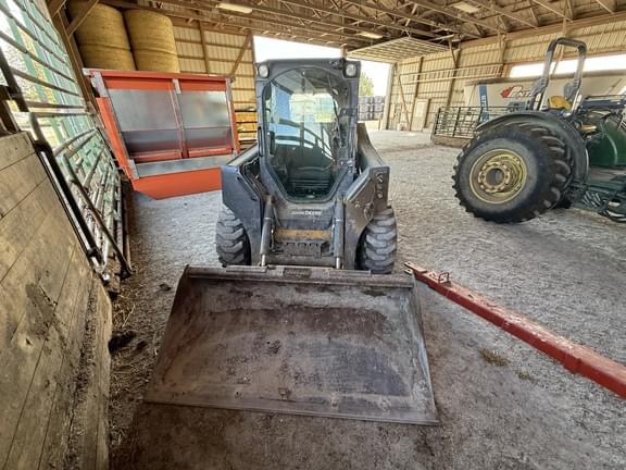 Image of John Deere 324G equipment image 1