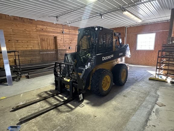 Image of John Deere 324G equipment image 1