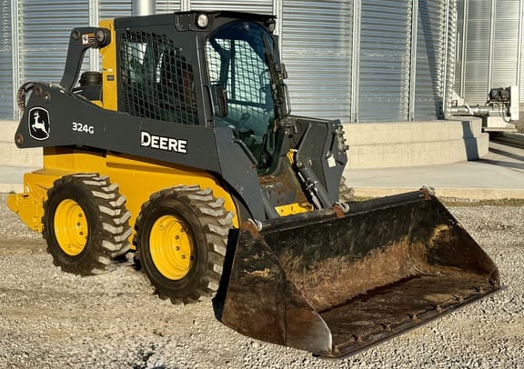 2022 John Deere 324G Equipment Image0