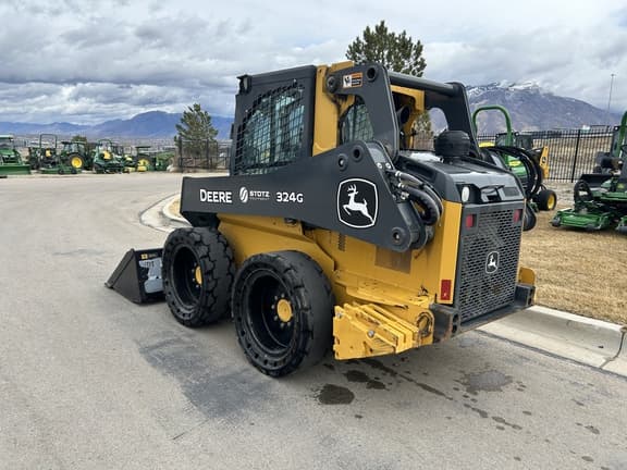 Image of John Deere 324G equipment image 2