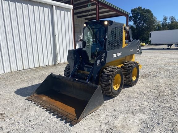 Main image John Deere 324G