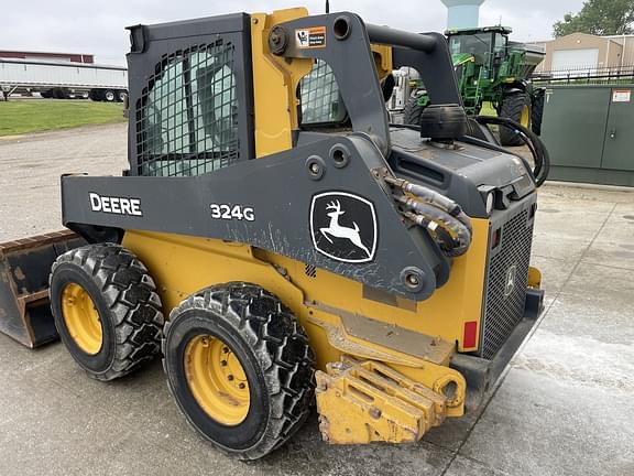 Image of John Deere 324G equipment image 2