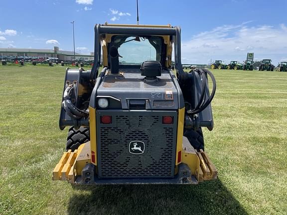 Image of John Deere 324G equipment image 3