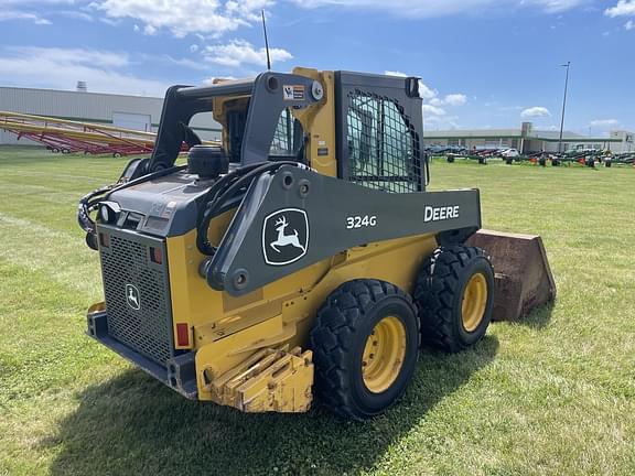 Image of John Deere 324G equipment image 4