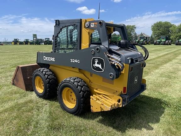 Image of John Deere 324G equipment image 2