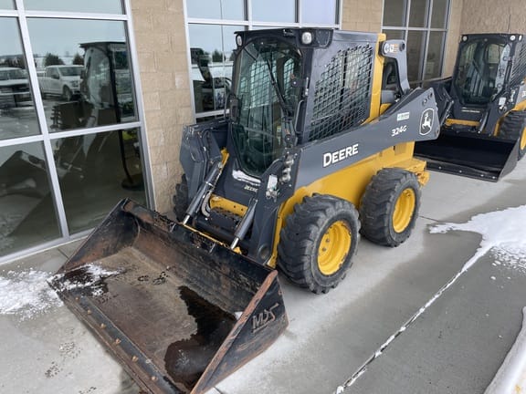 Main image John Deere 324G