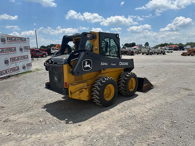 Image of John Deere 324G equipment image 4