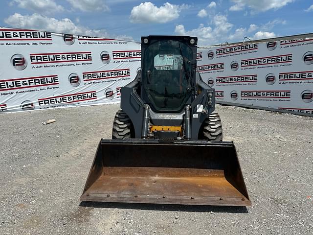 Image of John Deere 324G equipment image 1
