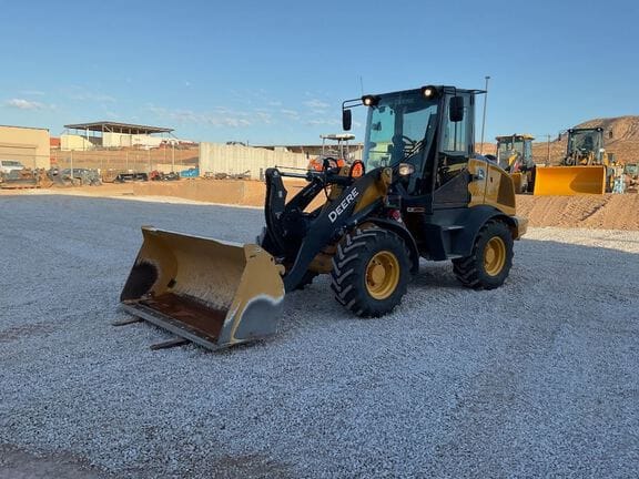 2022 John Deere 324L Equipment Image0