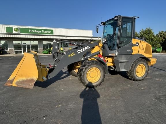 Image of John Deere 324L equipment image 2