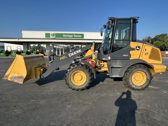 Image of John Deere 324L equipment image 1