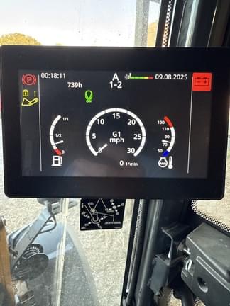 Image of John Deere 324L equipment image 1