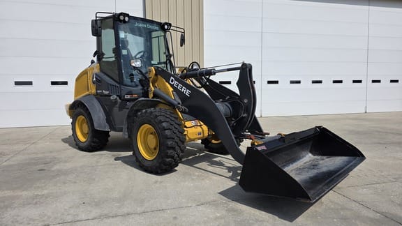 2022 John Deere 324L Equipment Image0