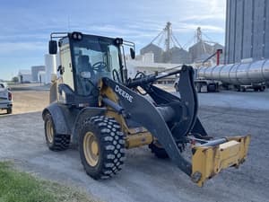 2022 John Deere 324L Image