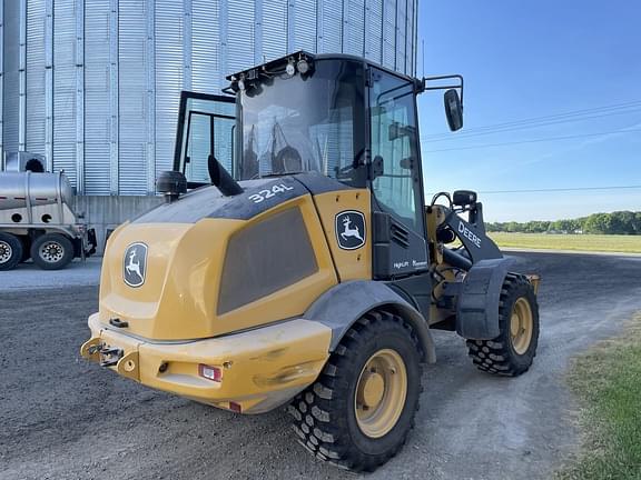 Image of John Deere 324L equipment image 2