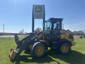 2022 John Deere 324L Image