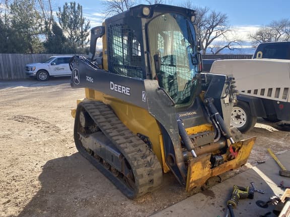 Image of John Deere 325G Primary image