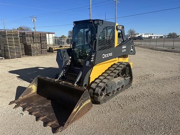 Image of John Deere 325G Primary image