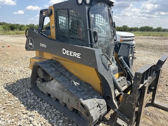 Image of John Deere 325G equipment image 4