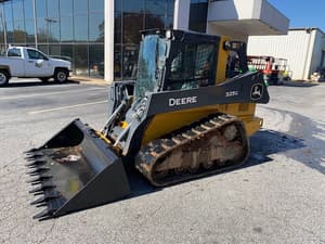 2022 John Deere 325G Image