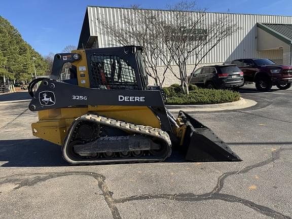 Image of John Deere 325G equipment image 4