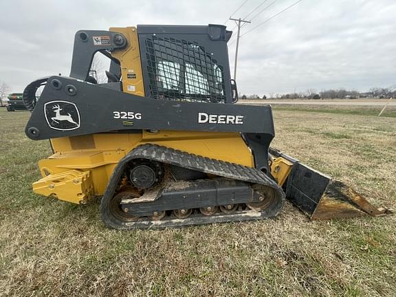 Image of John Deere 325G equipment image 3