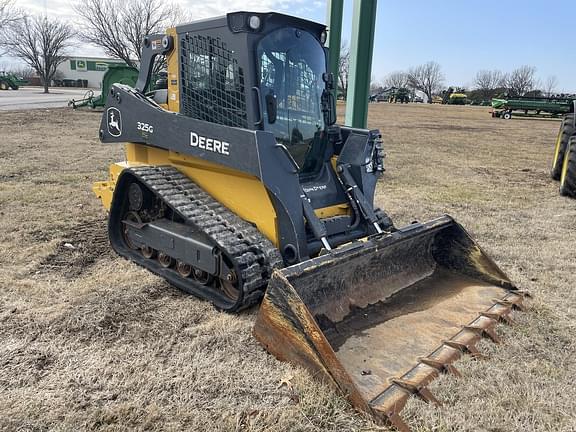 Image of John Deere 325G equipment image 2