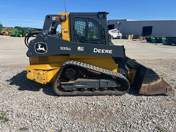 Image of John Deere 325G equipment image 4