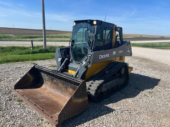 2022 John Deere 325G Equipment Image0