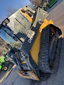 Image of John Deere 325G equipment image 2