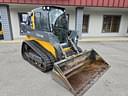 2022 John Deere 325G Image