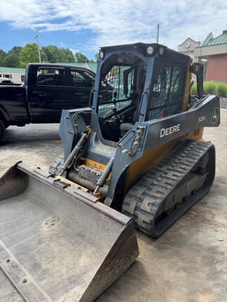 Image of John Deere 325G equipment image 3