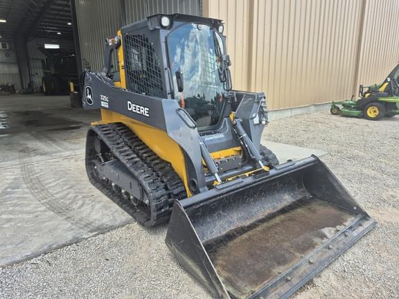 Image of John Deere 325G equipment image 4