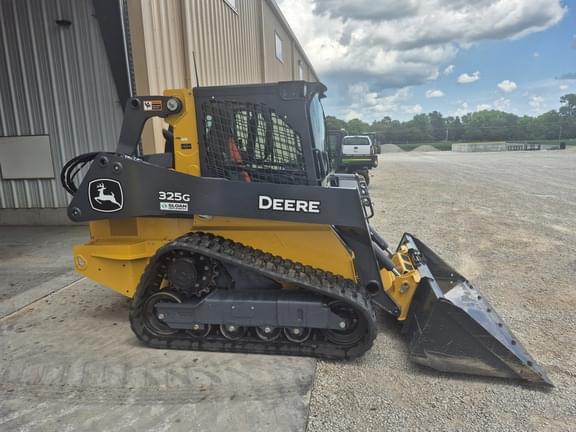 Image of John Deere 325G equipment image 1