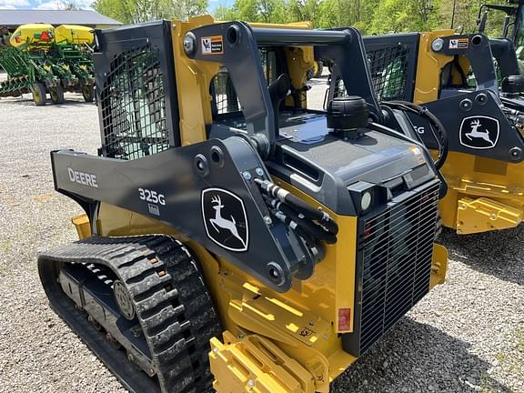 Image of John Deere 325G equipment image 1