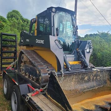 Main image John Deere 325G