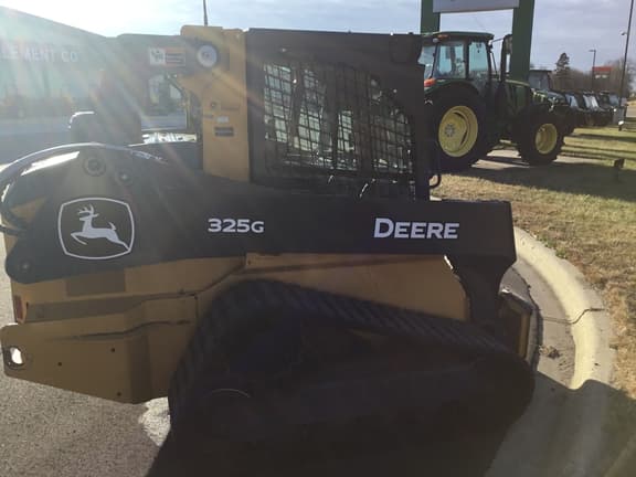 Image of John Deere 325G equipment image 4