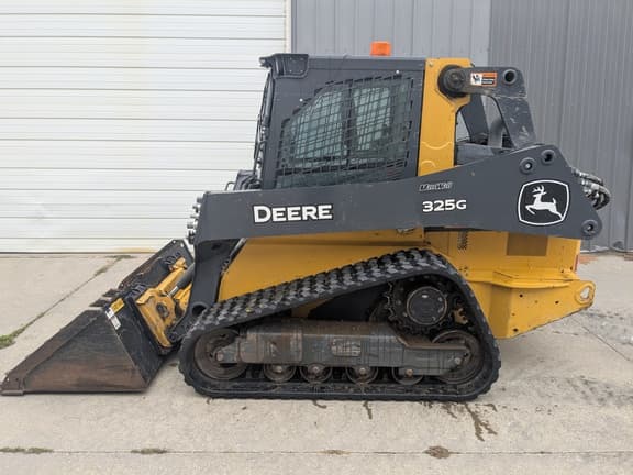 Image of John Deere 325G equipment image 1
