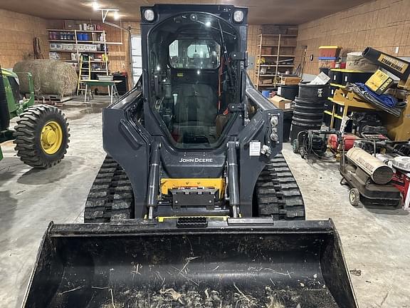 Image of John Deere 325G equipment image 2