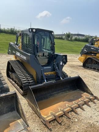 Image of John Deere 325G equipment image 1