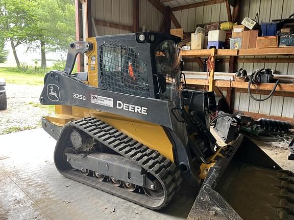 Image of John Deere 325G Primary image