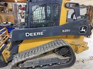 2022 John Deere 325G Image