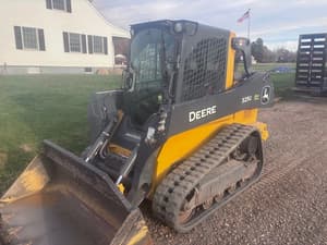 2022 John Deere 325G Image