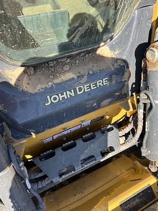 Image of John Deere 325G equipment image 2