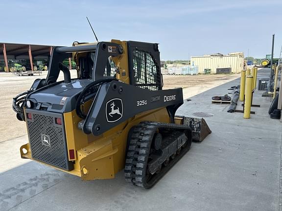Image of John Deere 325G equipment image 2