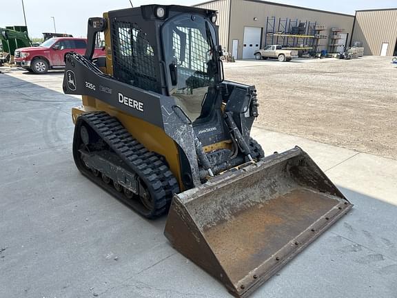 Image of John Deere 325G equipment image 3